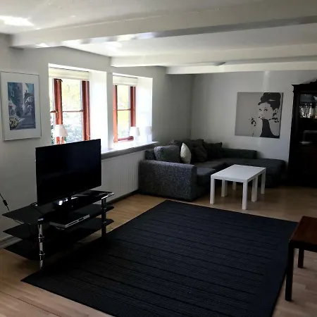 Prázdninový dům Tingvej 15 *